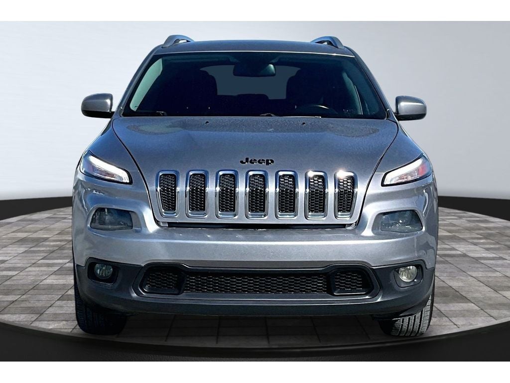 Used 2016 Jeep Cherokee Latitude with VIN 1C4PJMCB2GW268863 for sale in Yerington, NV