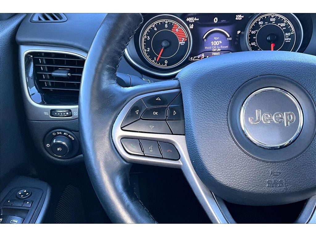 2019 Jeep Cherokee Overland