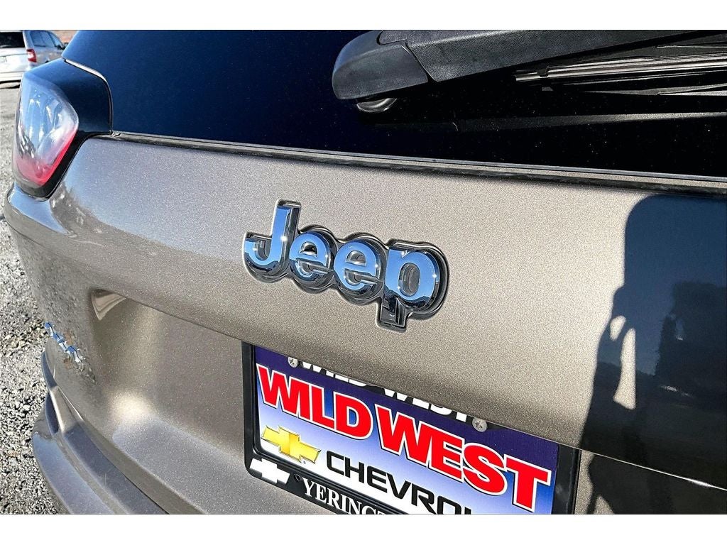 2019 Jeep Cherokee Overland