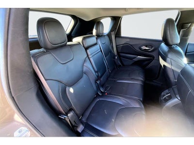 2019 Jeep Cherokee Overland