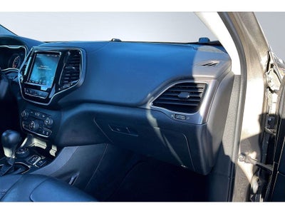 2019 Jeep Cherokee Overland