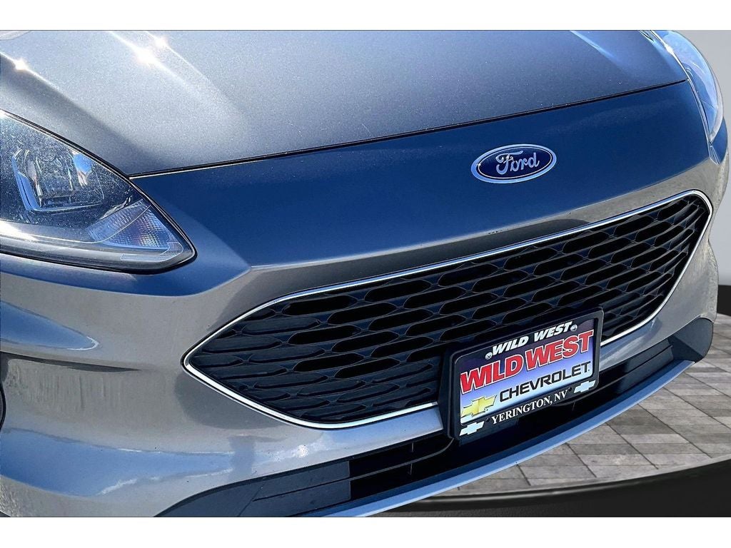 2022 Ford Escape SE Hybrid
