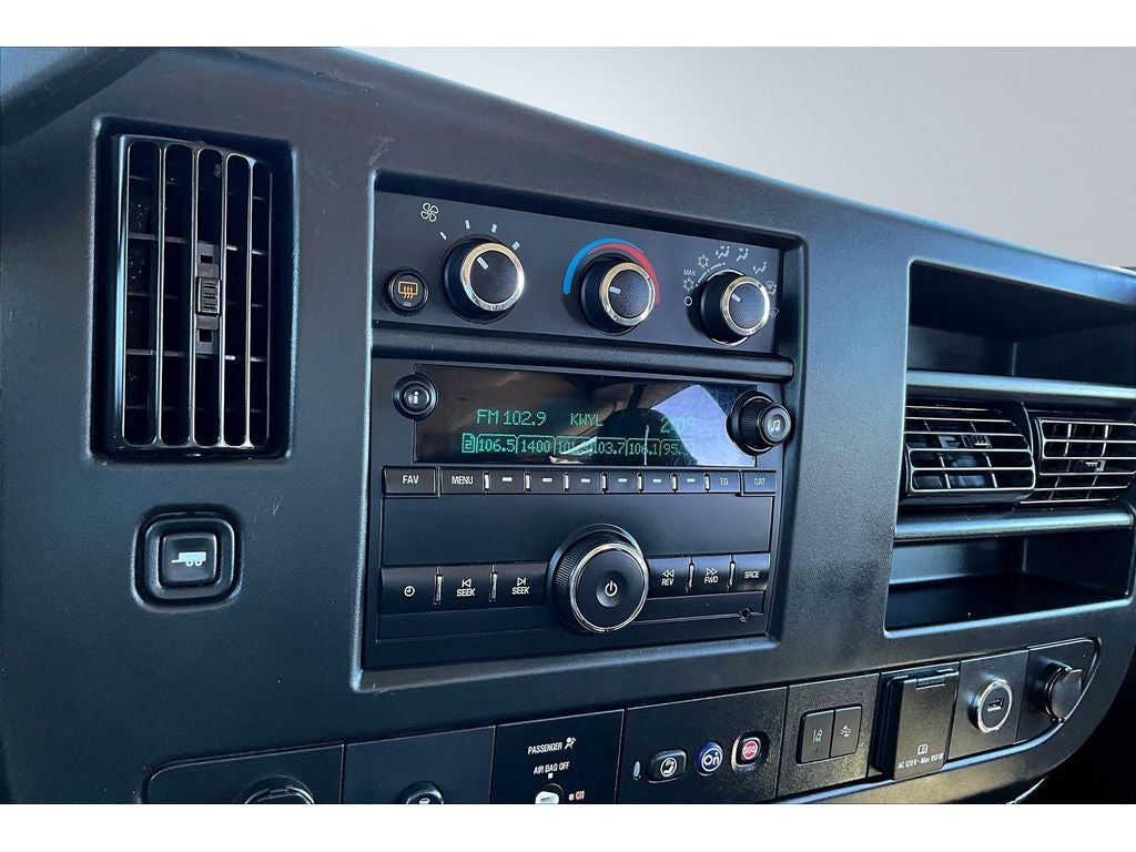 2019 Chevrolet Express Passenger 3500 LT