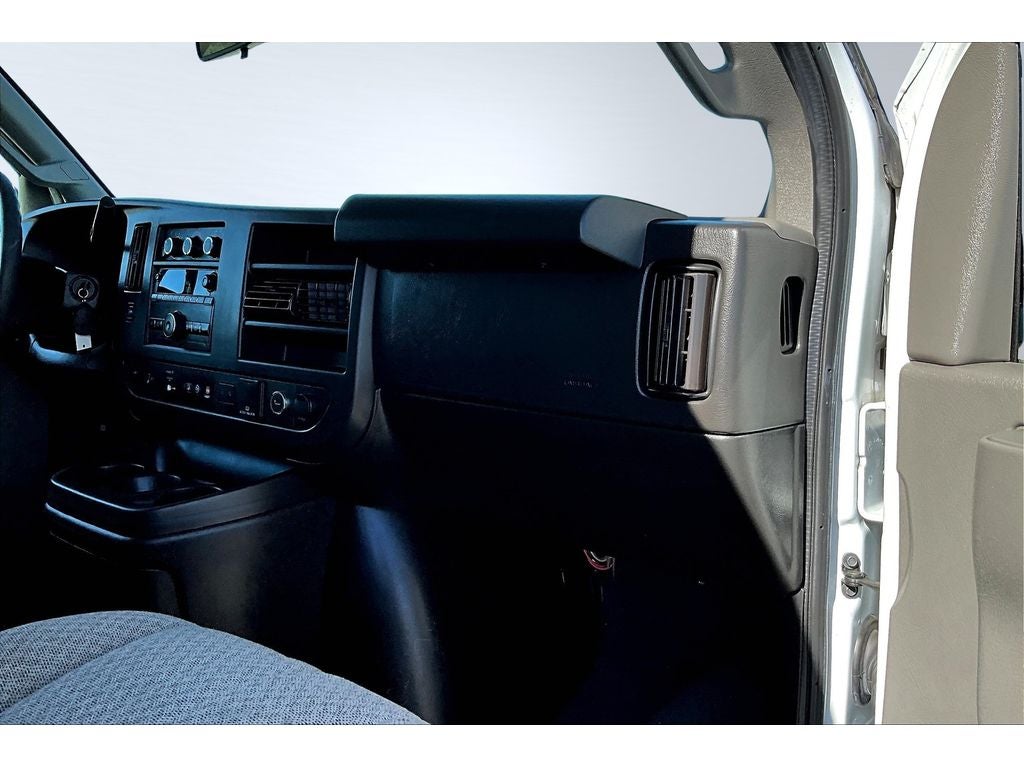 2019 Chevrolet Express Passenger 3500 LT