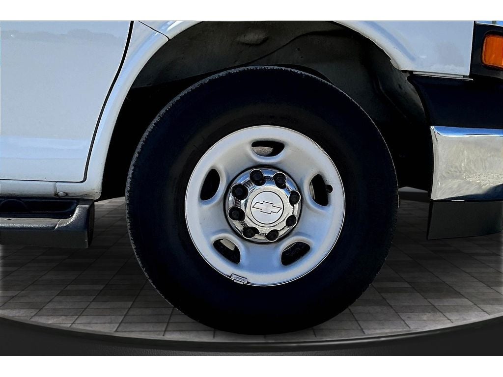 2019 Chevrolet Express Passenger 3500 LT