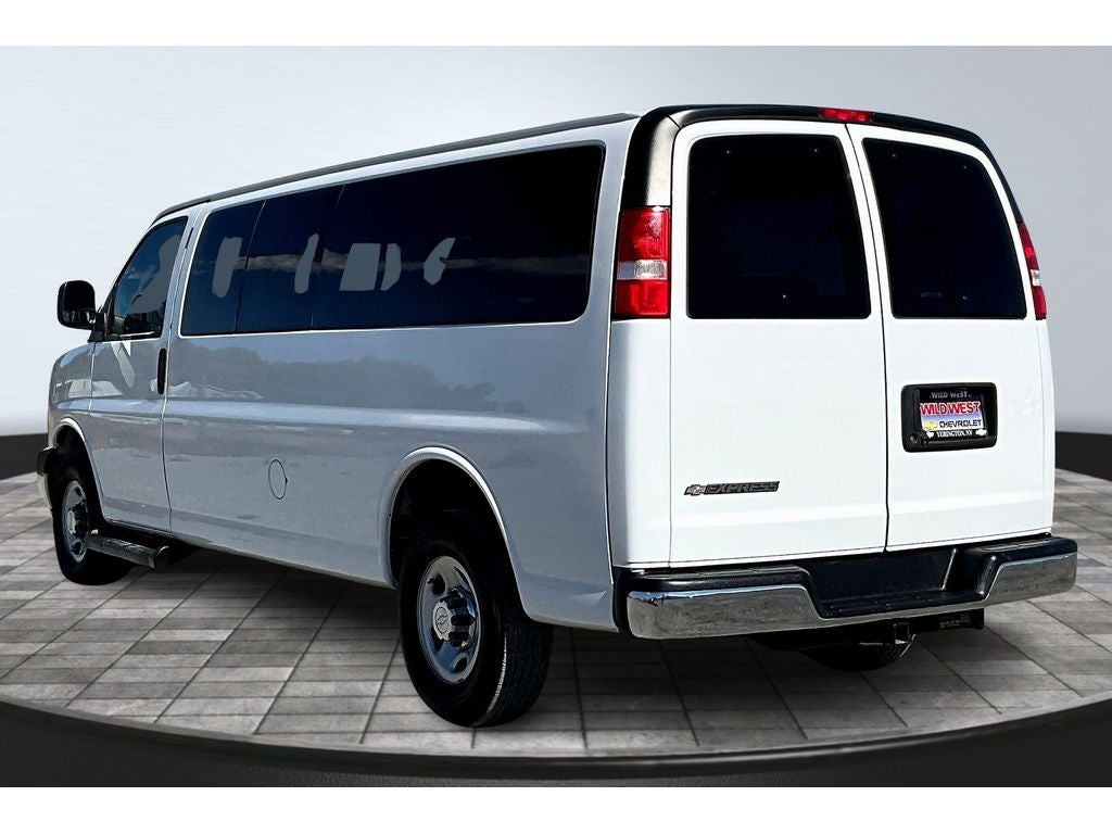 2019 Chevrolet Express Passenger 3500 LT