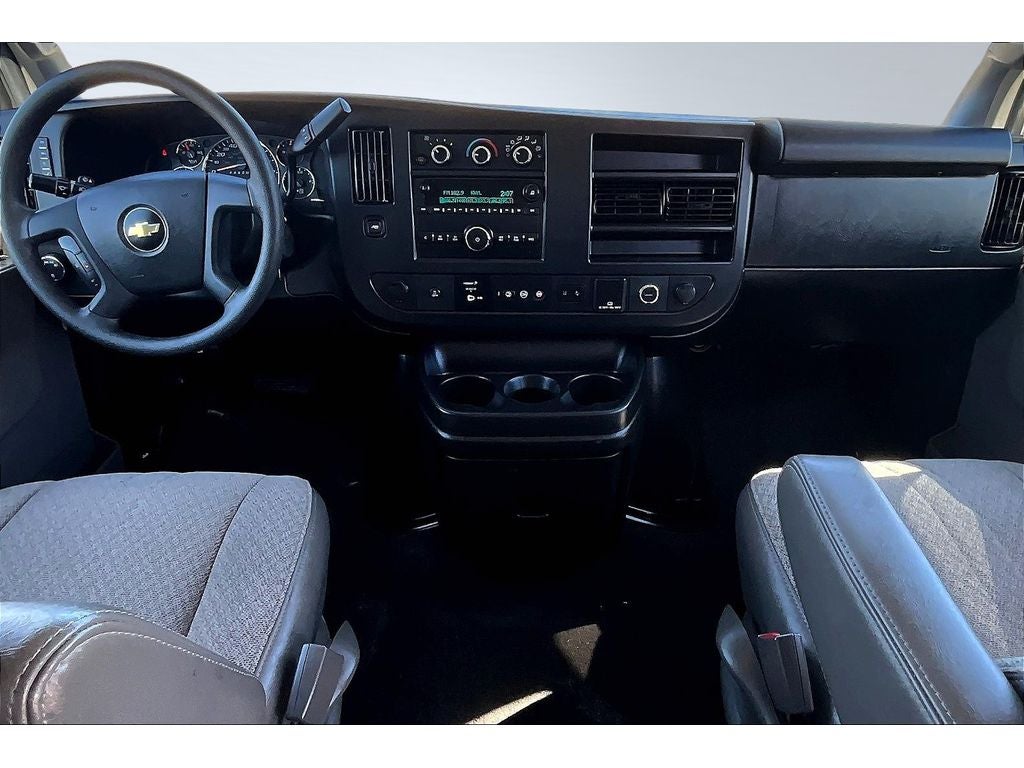 2019 Chevrolet Express Passenger 3500 LT