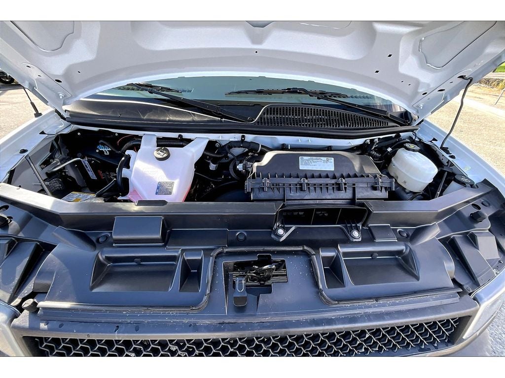 2025 Chevrolet Express Cargo 2500 WT