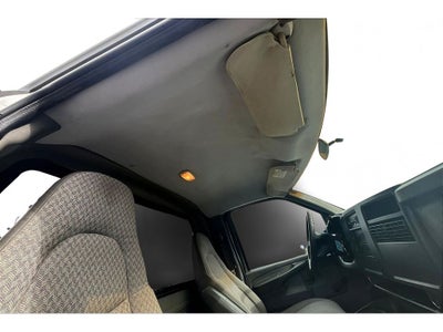 2004 GMC Savana Cutaway C7L