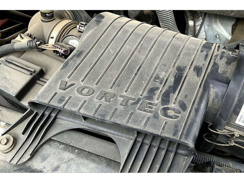 2004 GMC Savana Cutaway C7L