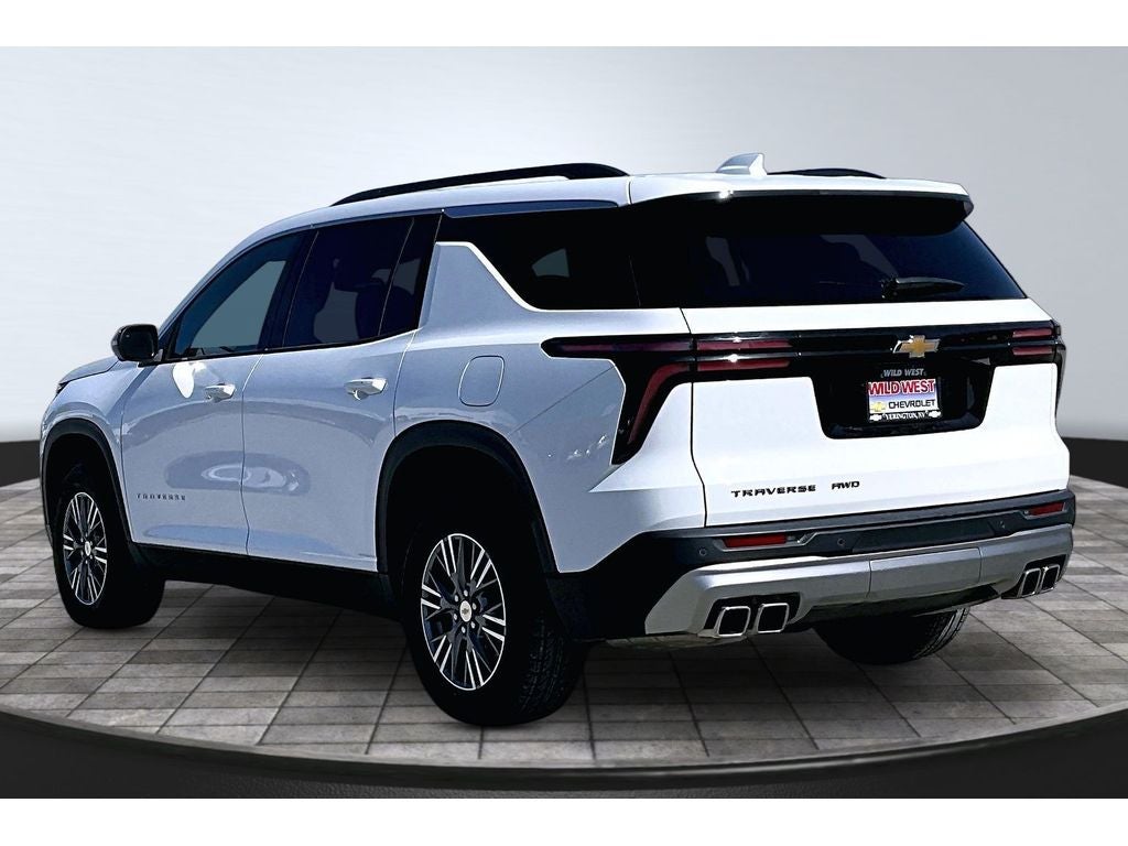 2024 Chevrolet Traverse LT