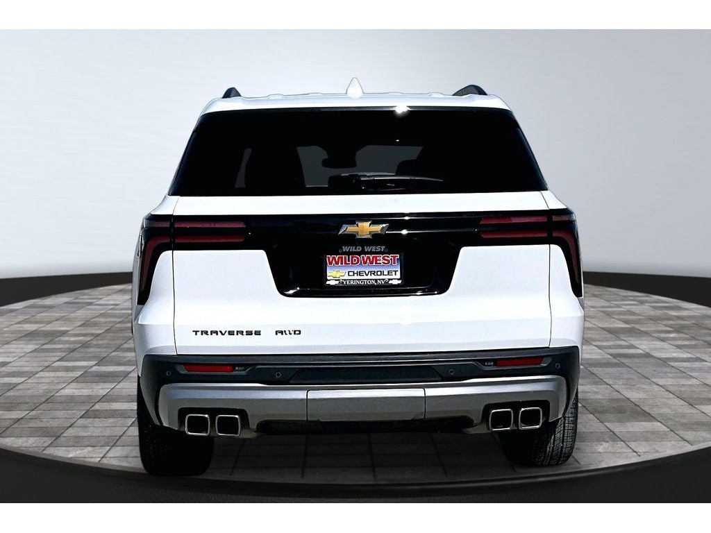 2024 Chevrolet Traverse LT