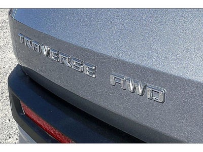 2025 Chevrolet Traverse LT