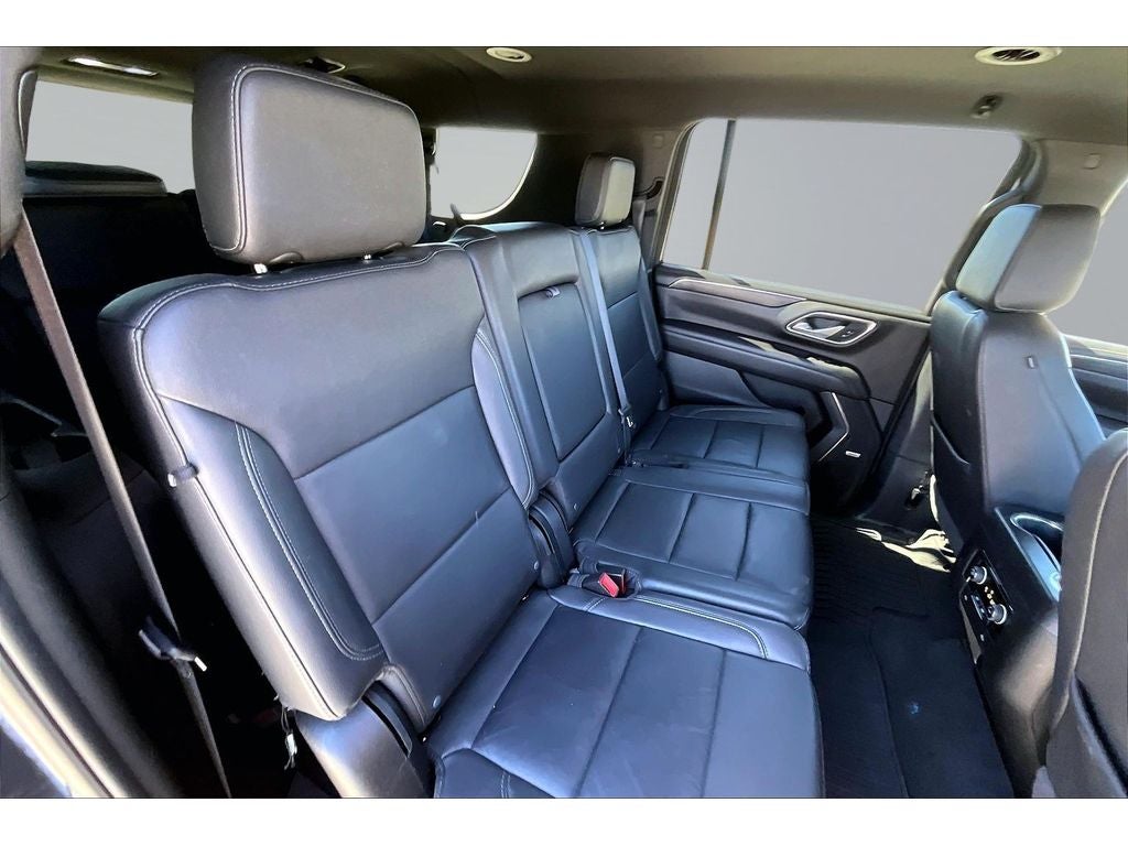2024 Chevrolet Suburban LT