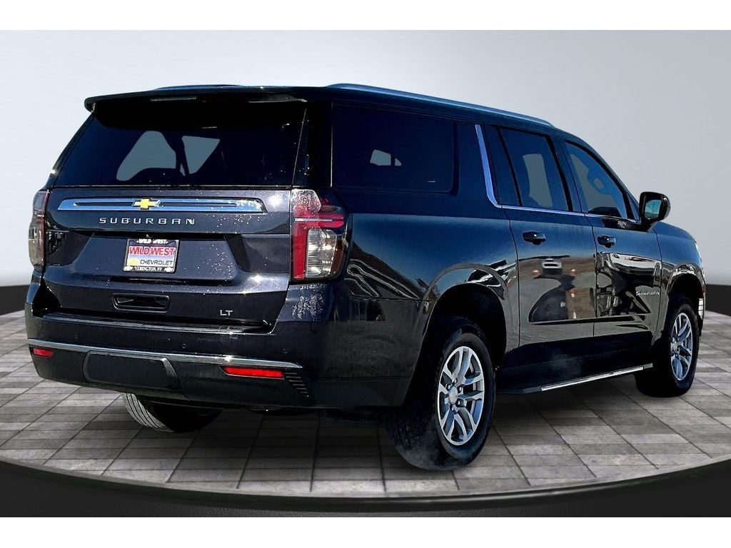 2024 Chevrolet Suburban LT