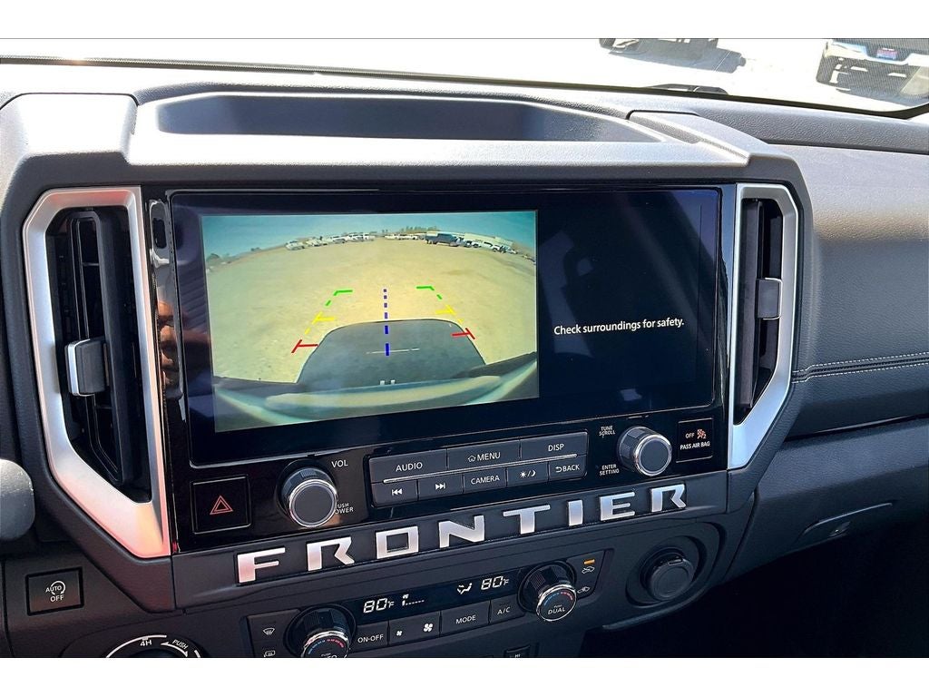 2025 Nissan Frontier SV
