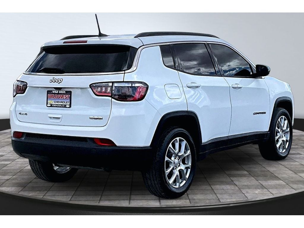 2024 Jeep Compass Latitude Lux