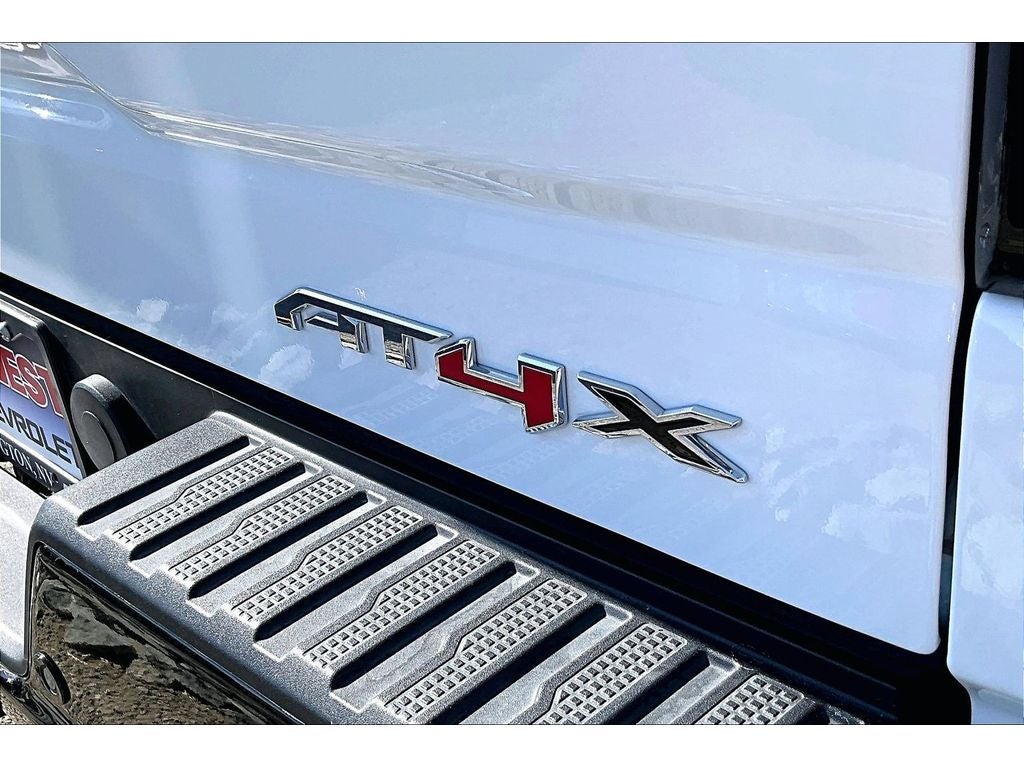 2025 GMC Sierra 1500 AT4X