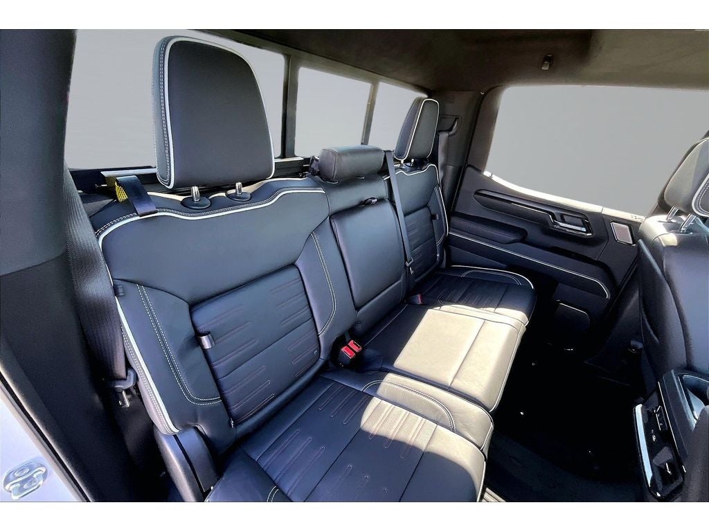 2025 GMC Sierra 1500 AT4X