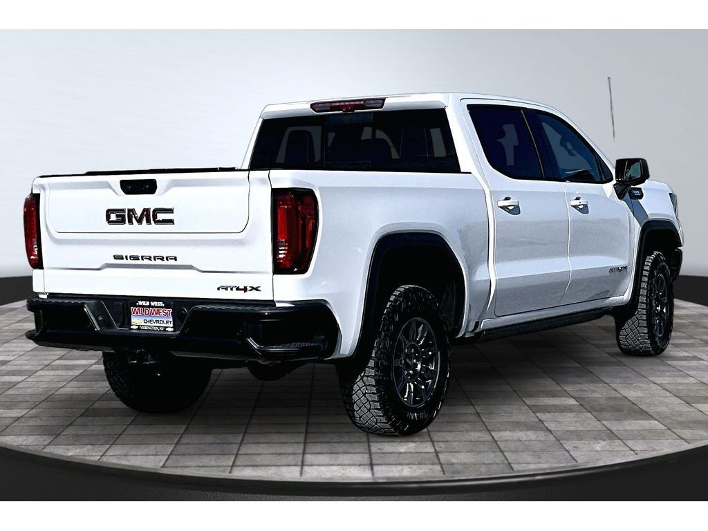 2025 GMC Sierra 1500 AT4X