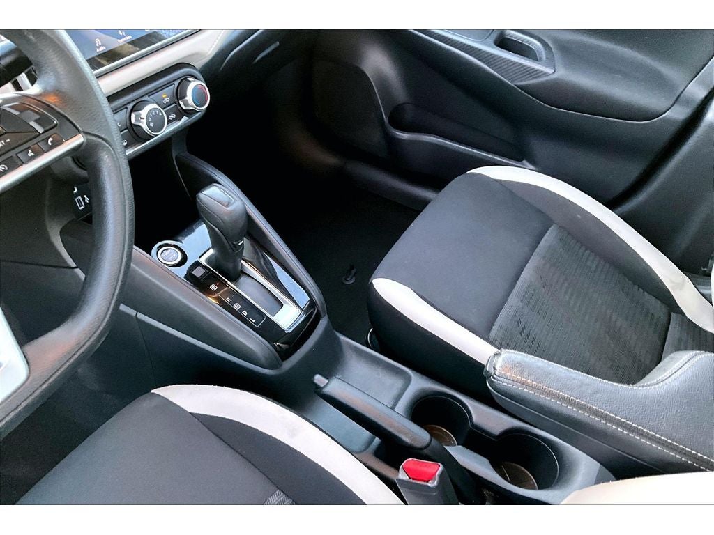 2022 Nissan Versa SV