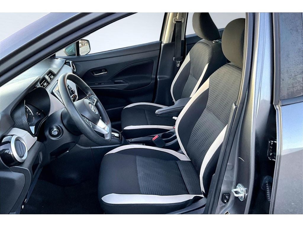 2022 Nissan Versa SV