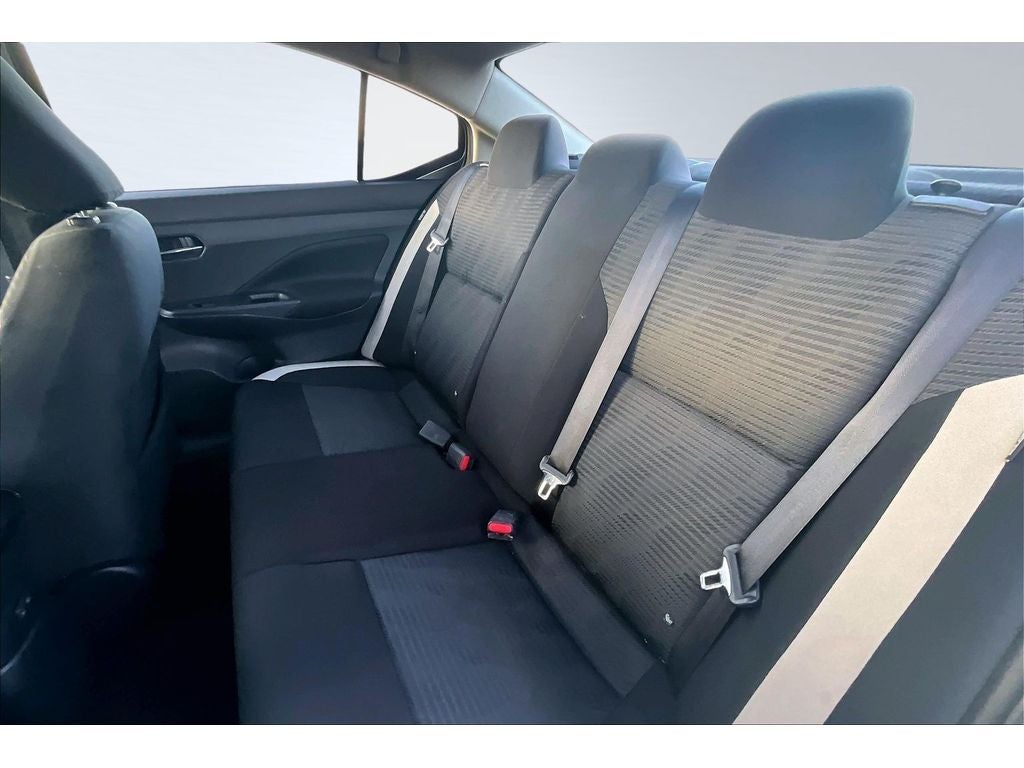 2022 Nissan Versa SV