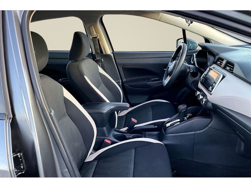 2022 Nissan Versa SV