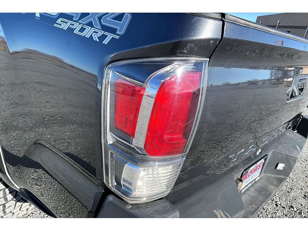 2021 Toyota Tacoma 4WD SR