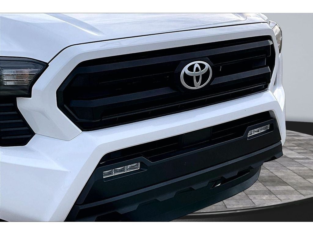 2024 Toyota Tacoma 4WD SR5