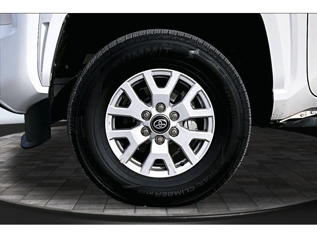 2024 Toyota Tacoma 4WD SR5