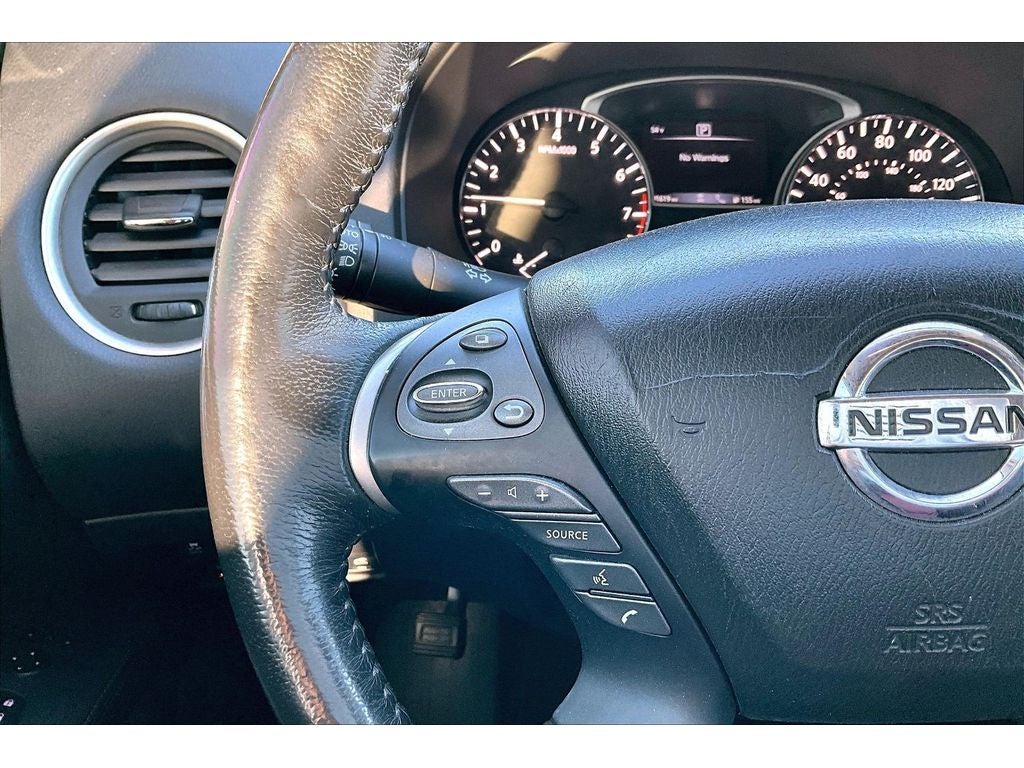 2019 Nissan Pathfinder SL