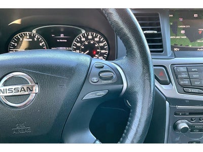 2019 Nissan Pathfinder SL