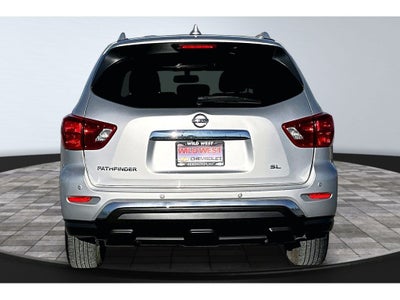 2019 Nissan Pathfinder SL