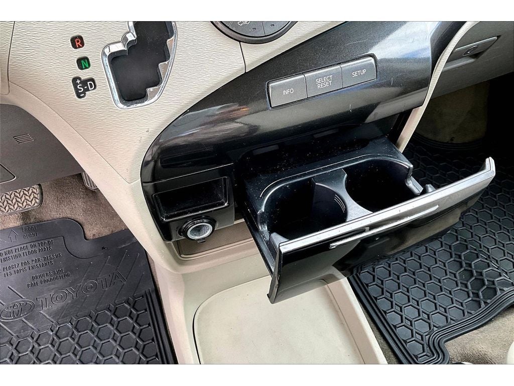 2012 Toyota Sienna LE