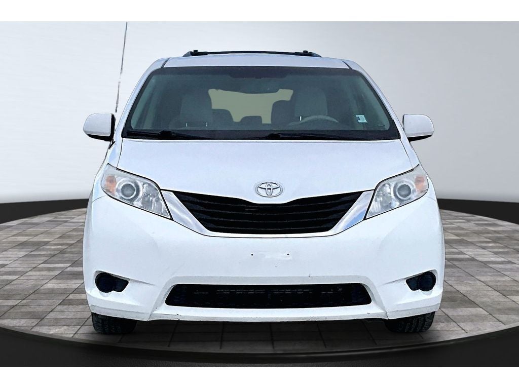 2012 Toyota Sienna LE