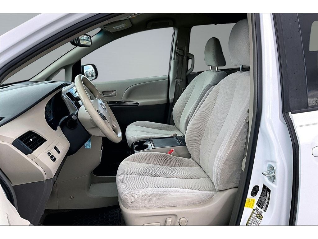 2012 Toyota Sienna LE