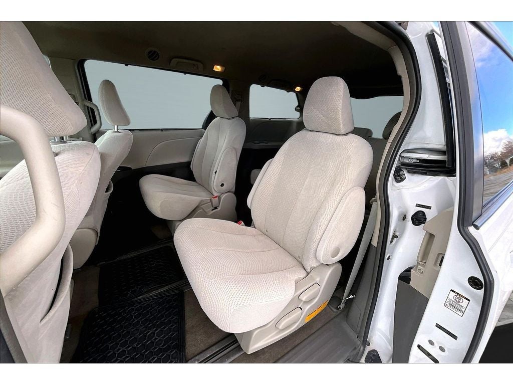 2012 Toyota Sienna LE
