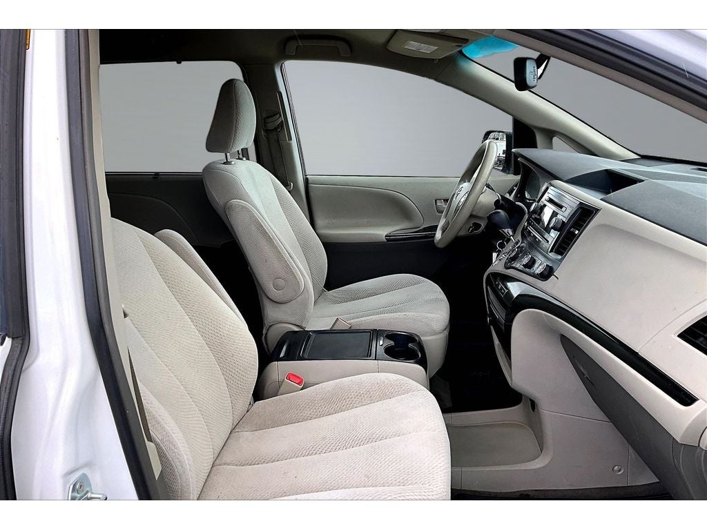 2012 Toyota Sienna LE