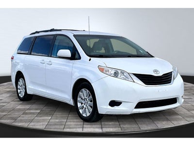 2012 Toyota Sienna LE