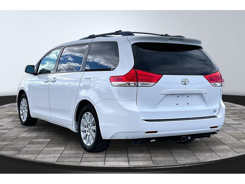 2012 Toyota Sienna LE