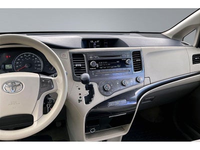 2012 Toyota Sienna LE