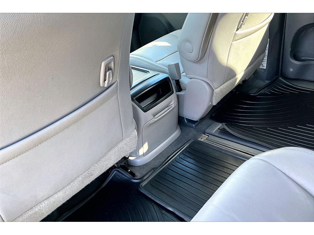 2017 Toyota Sienna XLE Auto Access Seat