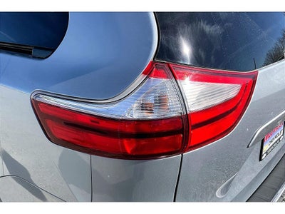 2017 Toyota Sienna XLE Auto Access Seat