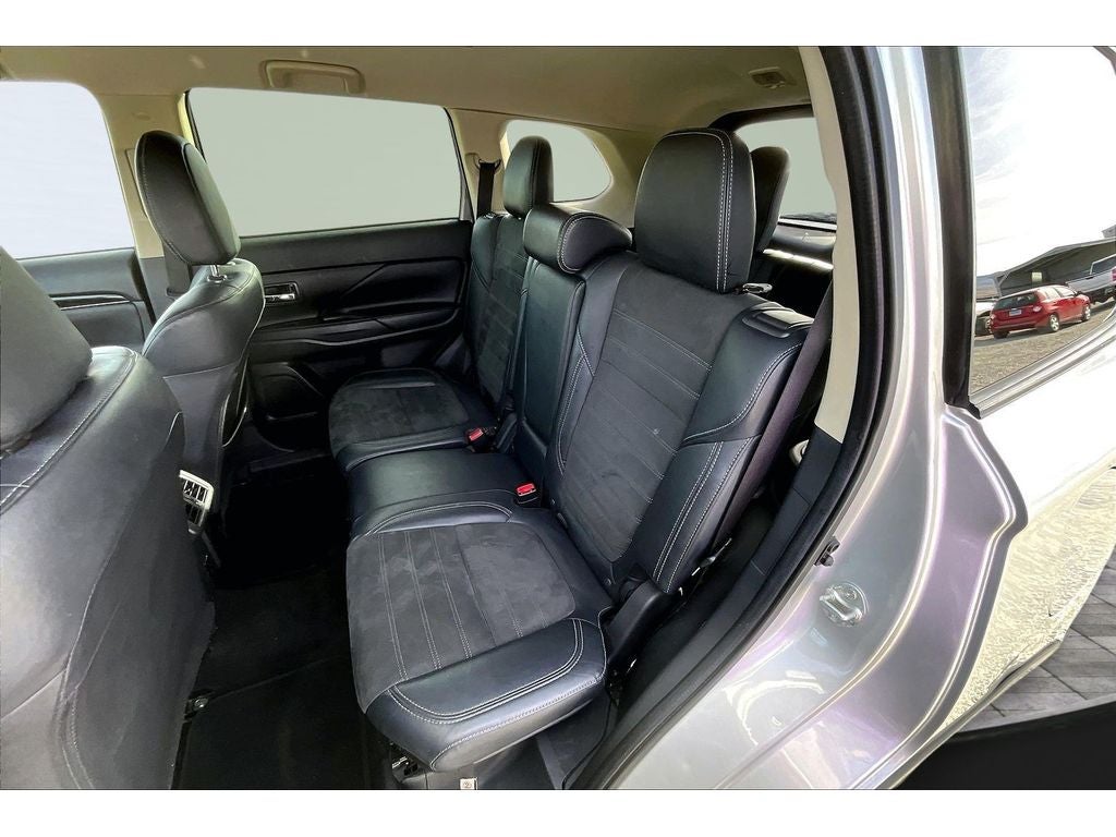 2020 Mitsubishi Outlander ES