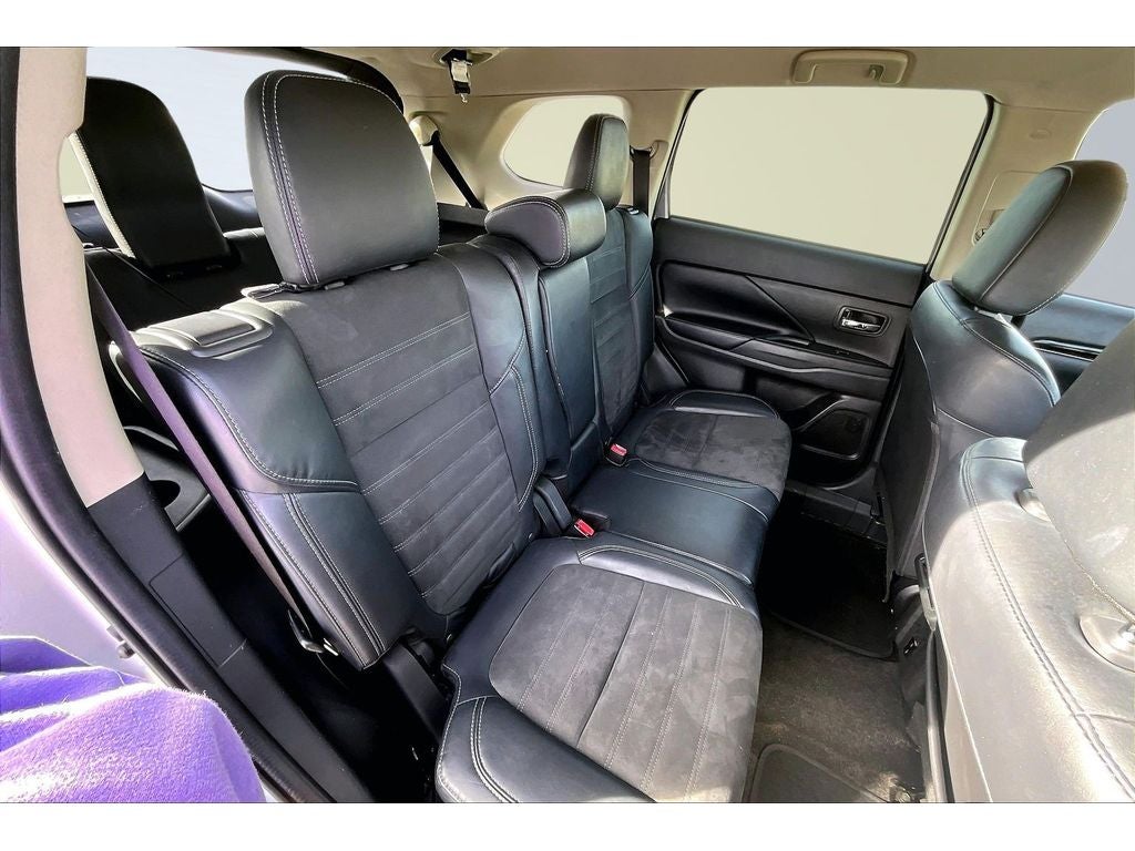 2020 Mitsubishi Outlander ES