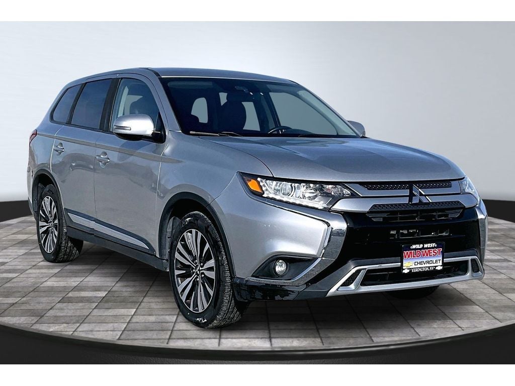 2020 Mitsubishi Outlander ES