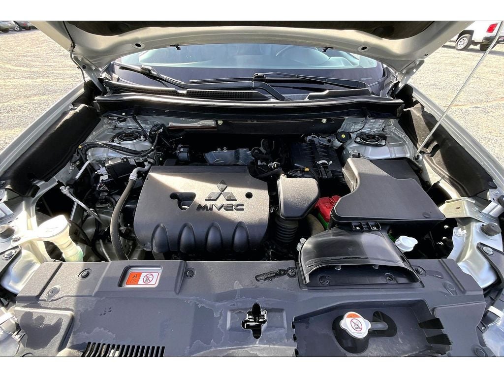 2020 Mitsubishi Outlander ES