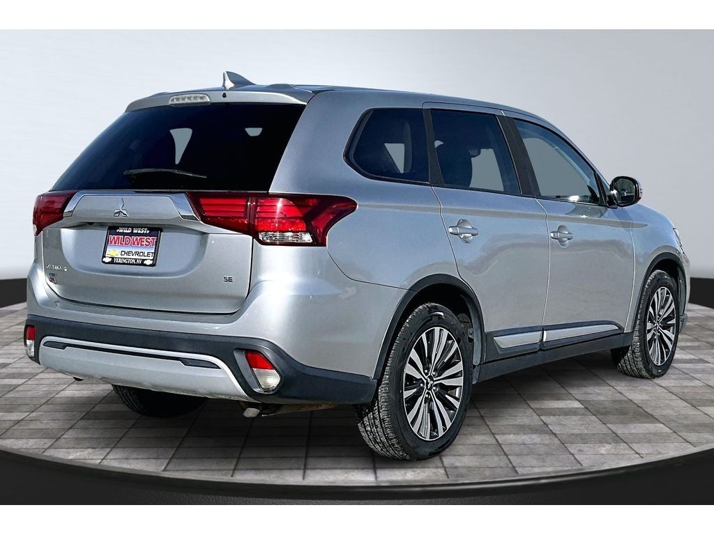 2020 Mitsubishi Outlander ES