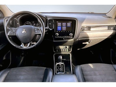 2020 Mitsubishi Outlander ES